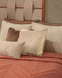Intima Tierra Comforter Set